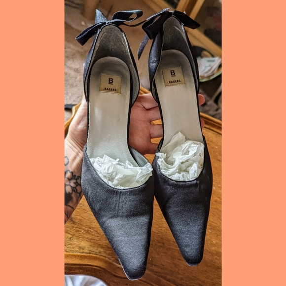 Ted Baker Classy Black Satin Pumps - Picture 3 of 7